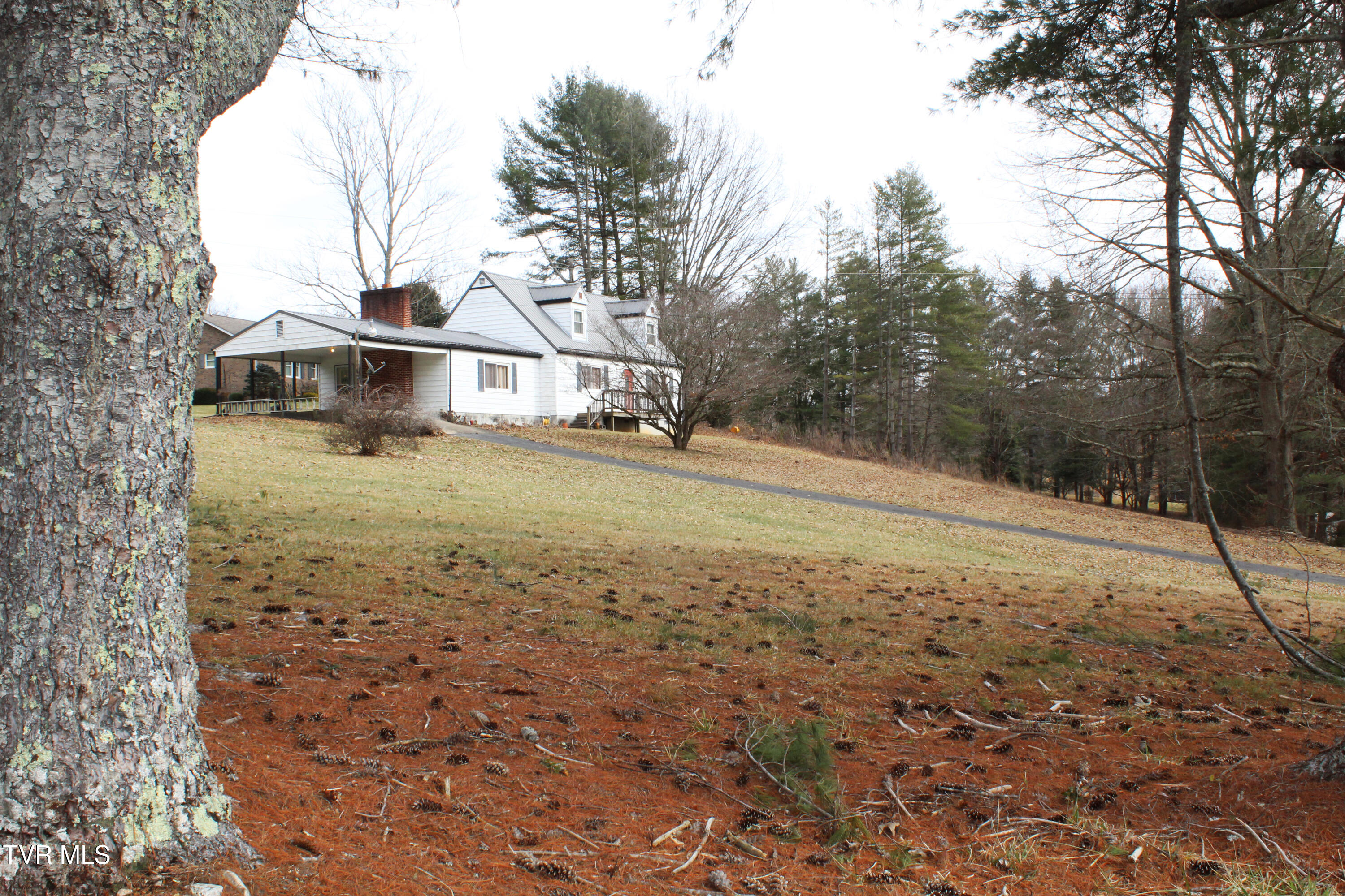 175 Fincastle Heights Road Jonesville, VA 24263 - Photo 49 of 51 IMG_6428