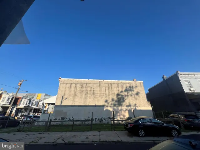 a view of a large building