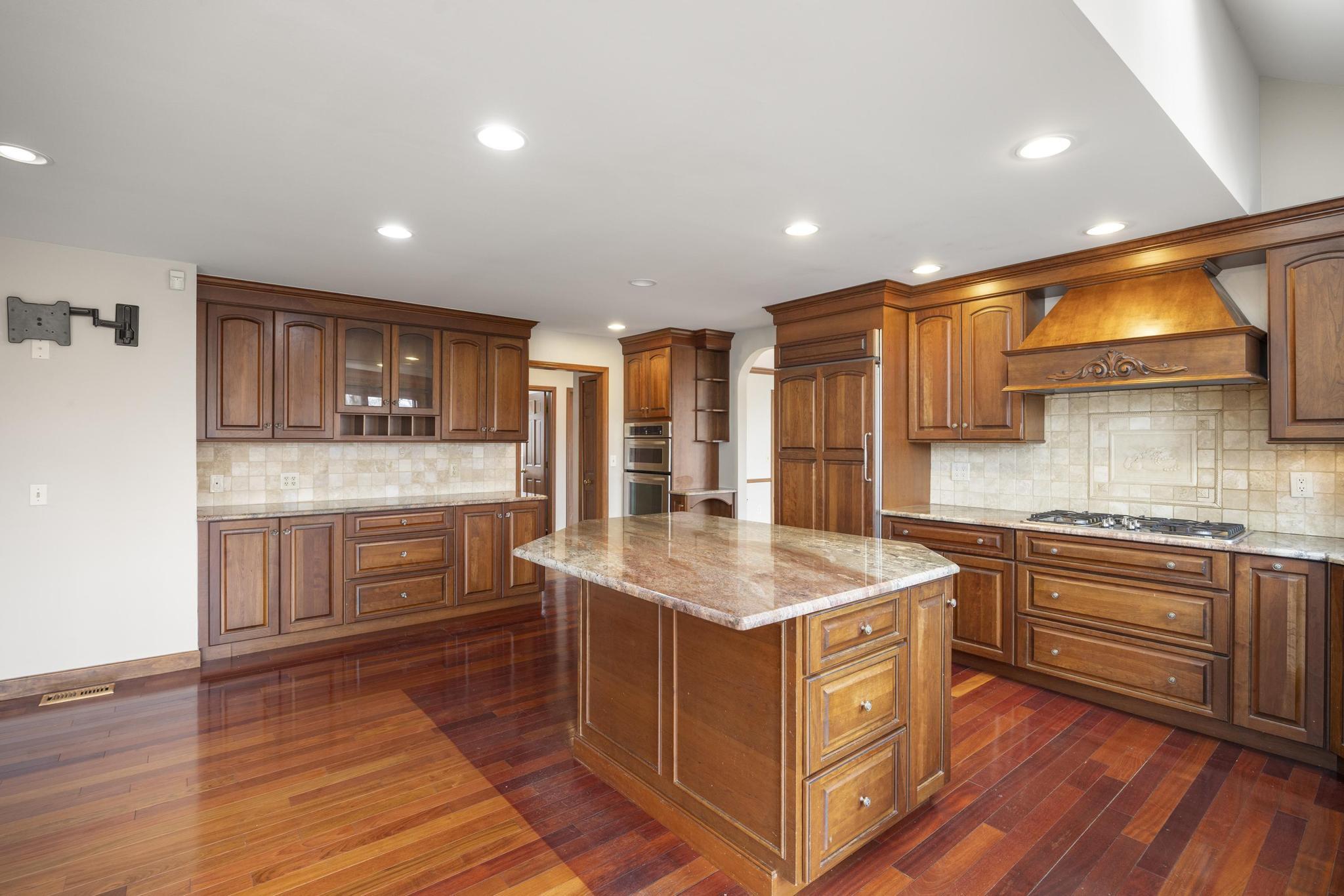 1260 Silver Bell Road Rochester, MI 48306 - Photo 13 of 58 1260 Silverbell Rd 18