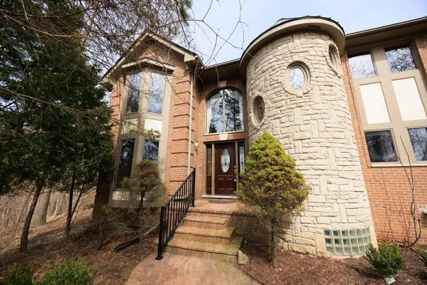 $888,000 | 1260 Silver Bell Road, Rochester, MI 48306