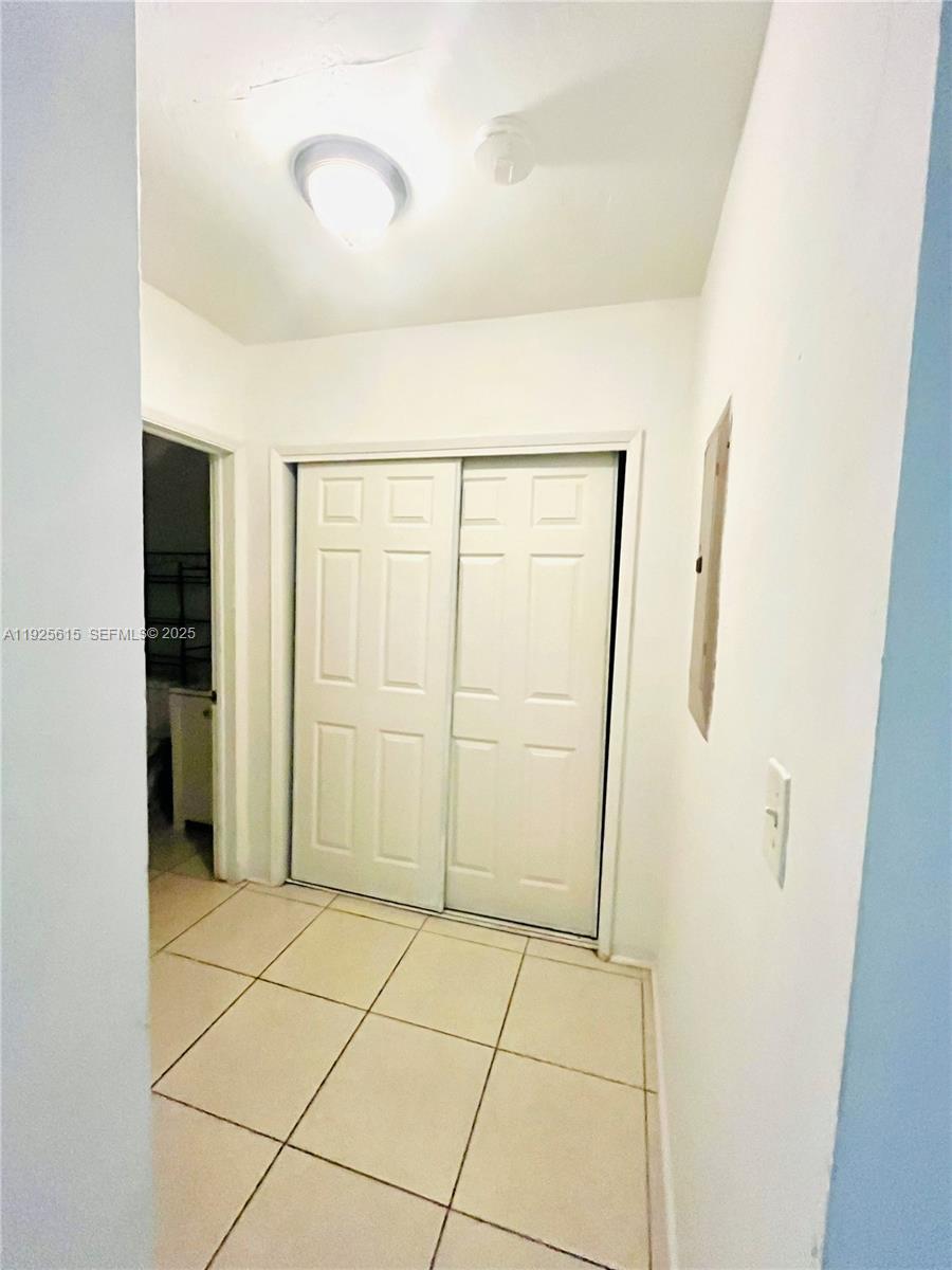 1800 Miami Road, Unit 4 Fort Lauderdale, FL 33316 - Photo 10 of 14