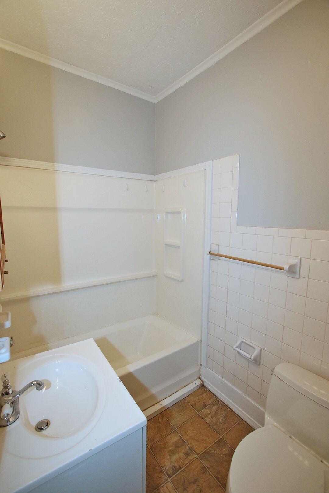 1306 Harrodsburg Road Lawrenceburg, KY 40342 - Photo 21 of 47 lWYy6Mlg