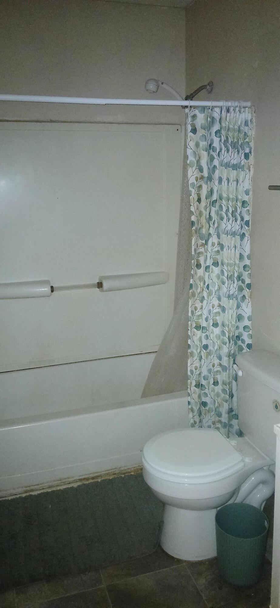 652 Mayo Trail Crestview, FL 32536 - Photo 10 of 16 20260115_102307