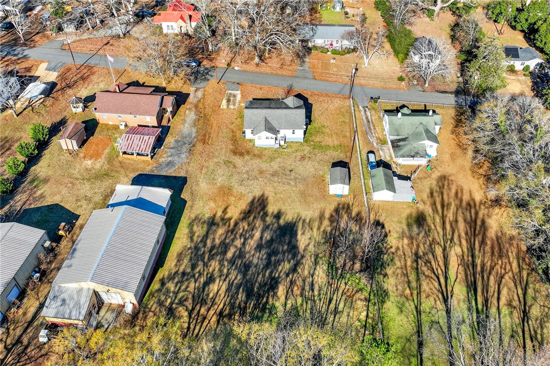 23 Spring Street Pelzer, SC 29669 - Photo 15 of 20
