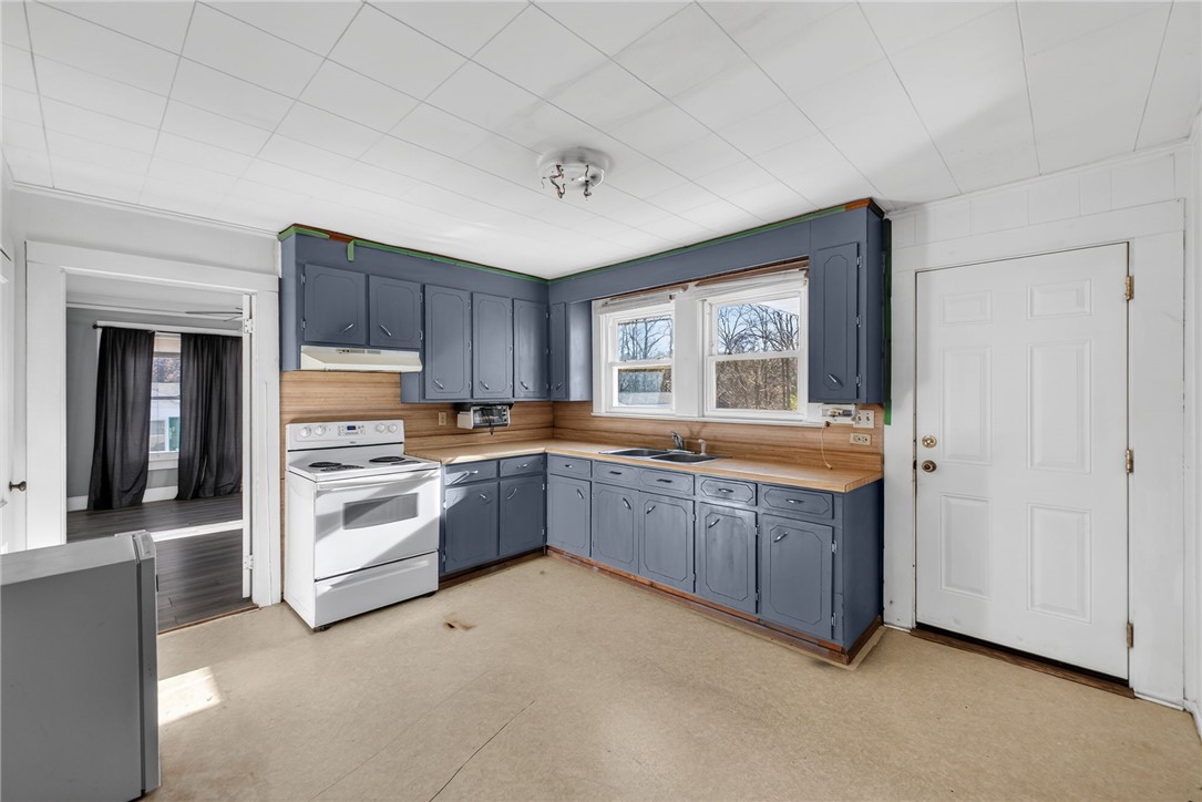 23 Spring Street Pelzer, SC 29669 - Photo 8 of 20