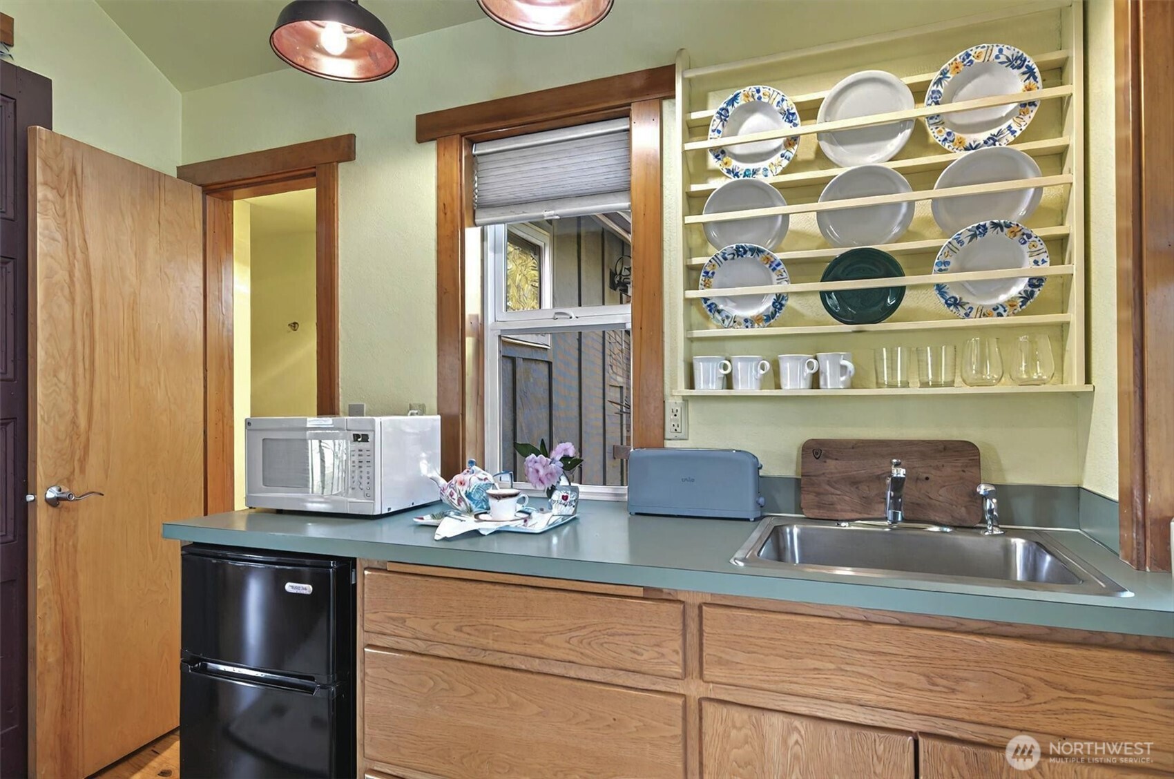 16 School House Road Cathlamet, WA 98612 - Photo 3 of 40 Gallery Image 3