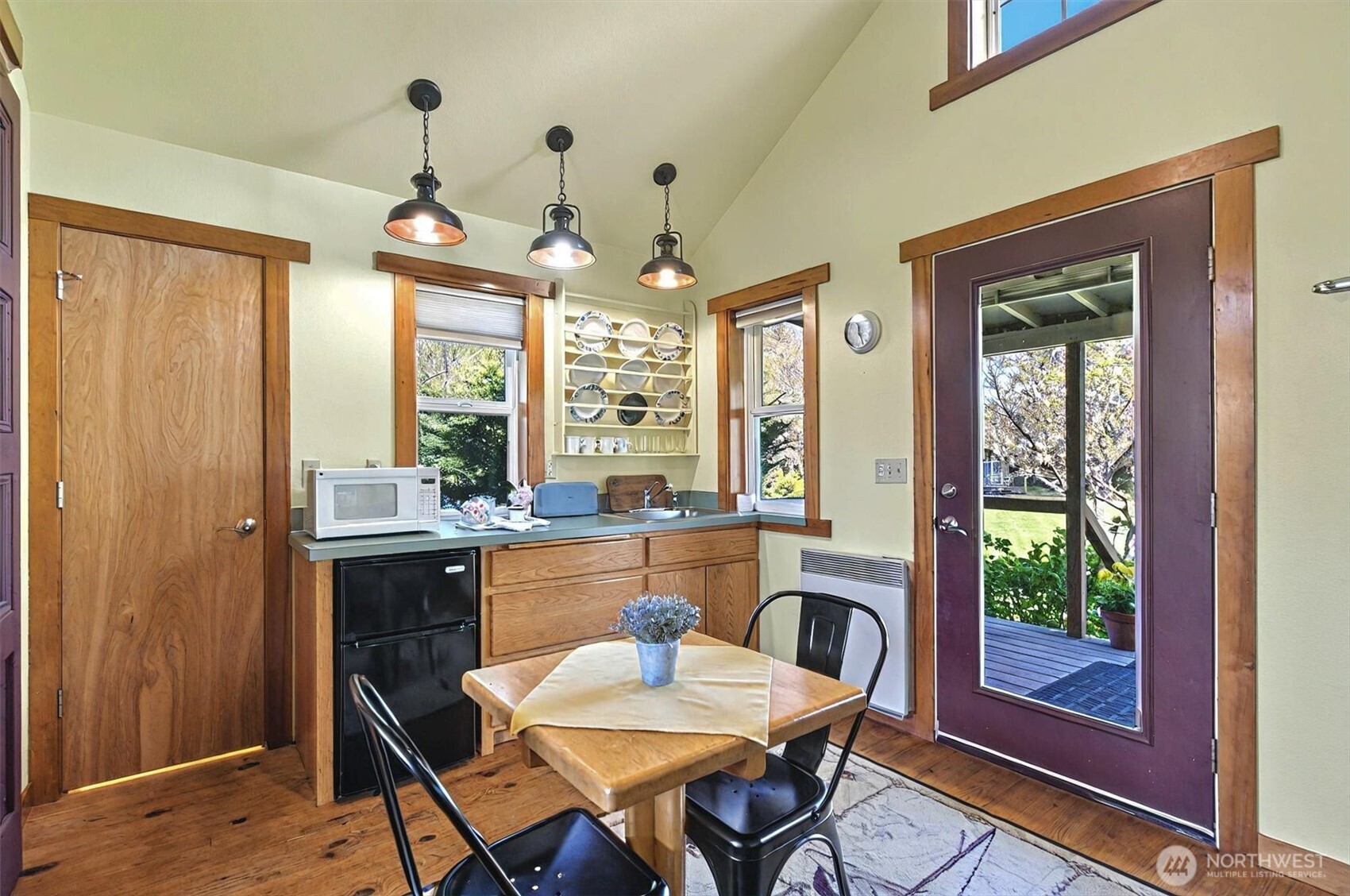 16 School House Road Cathlamet, WA 98612 - Photo 5 of 40 Gallery Image 5