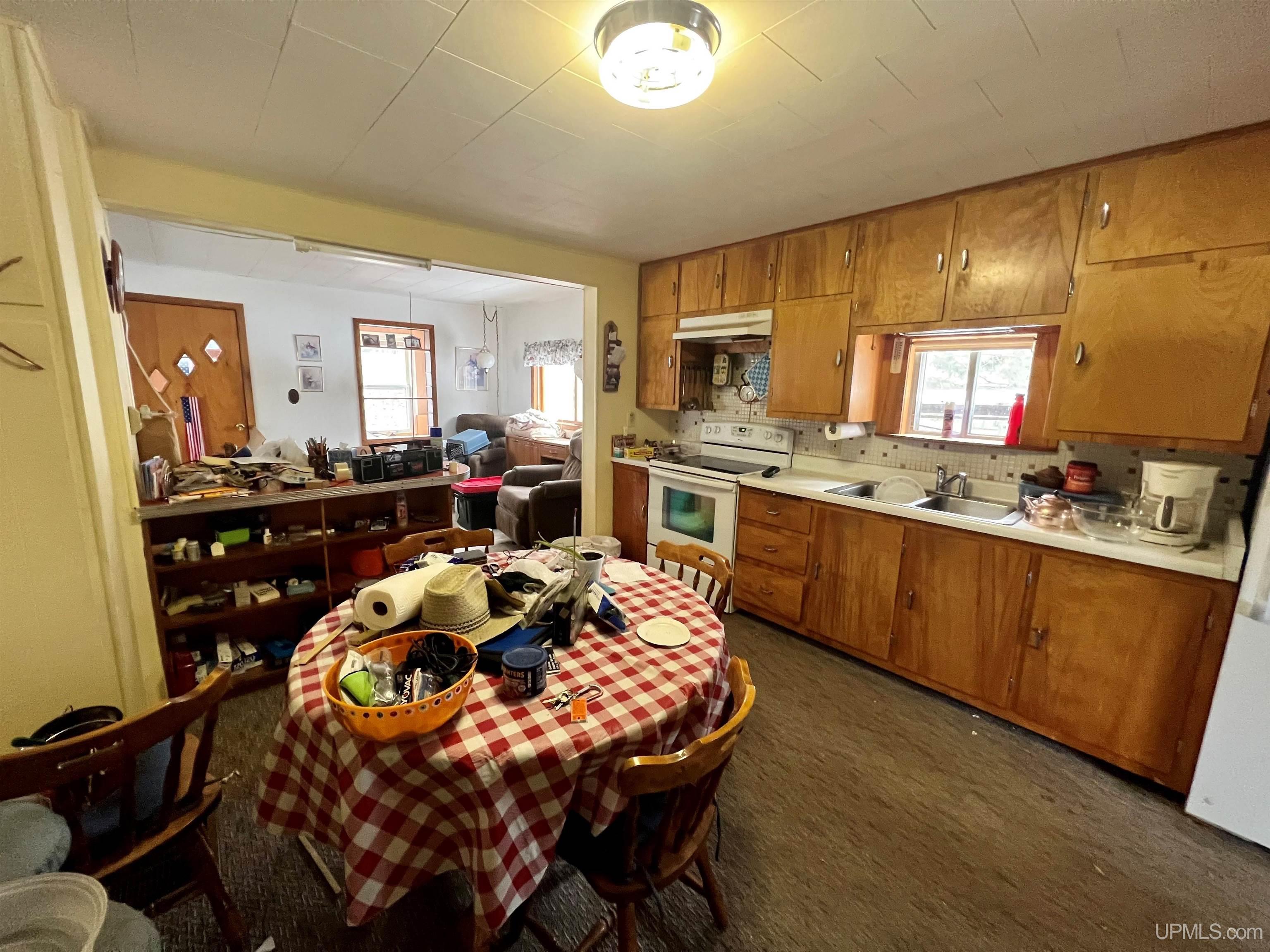 5 Baker Road Caspian, MI 49935 - Photo 3 of 18