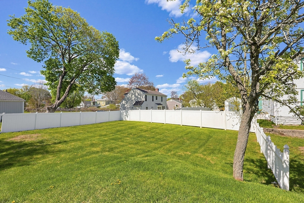 41 Washington Street, Unit 1 Franklin, MA 02038 - Photo 2 of 24