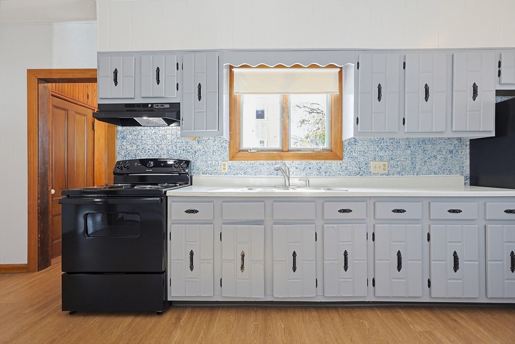 41 Washington Street, Unit 1 Franklin, MA 02038 - Photo 7 of 24