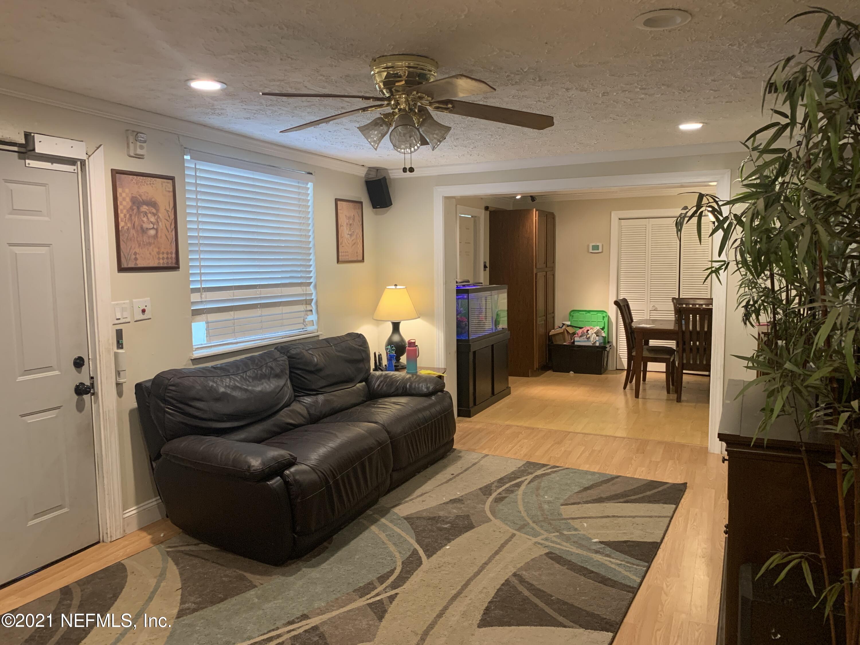 12505 Pulaski Road Jacksonville, FL 32218 - Photo 15 of 45 Living Room 2