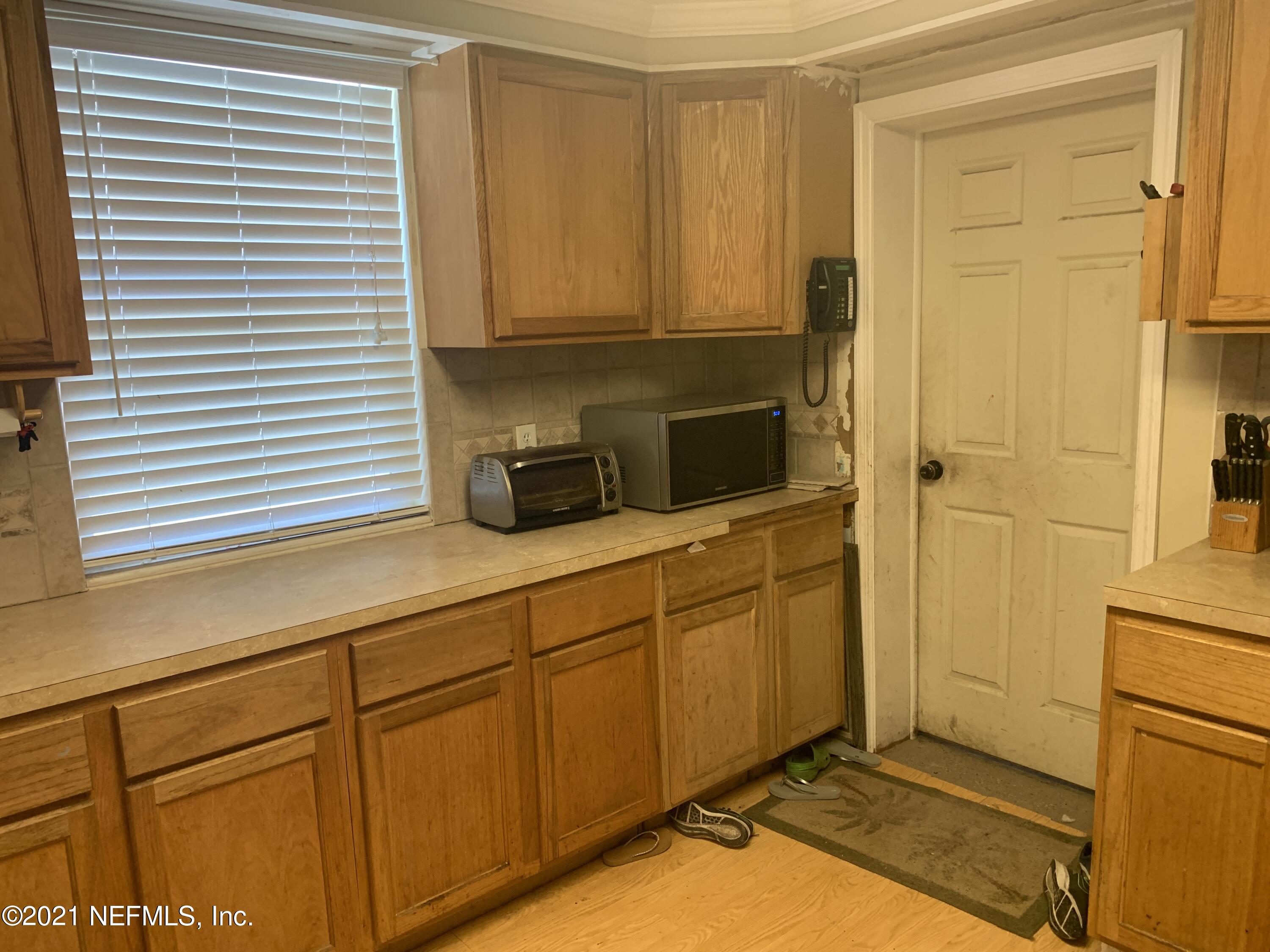 12505 Pulaski Road Jacksonville, FL 32218 - Photo 21 of 45 Kitchen