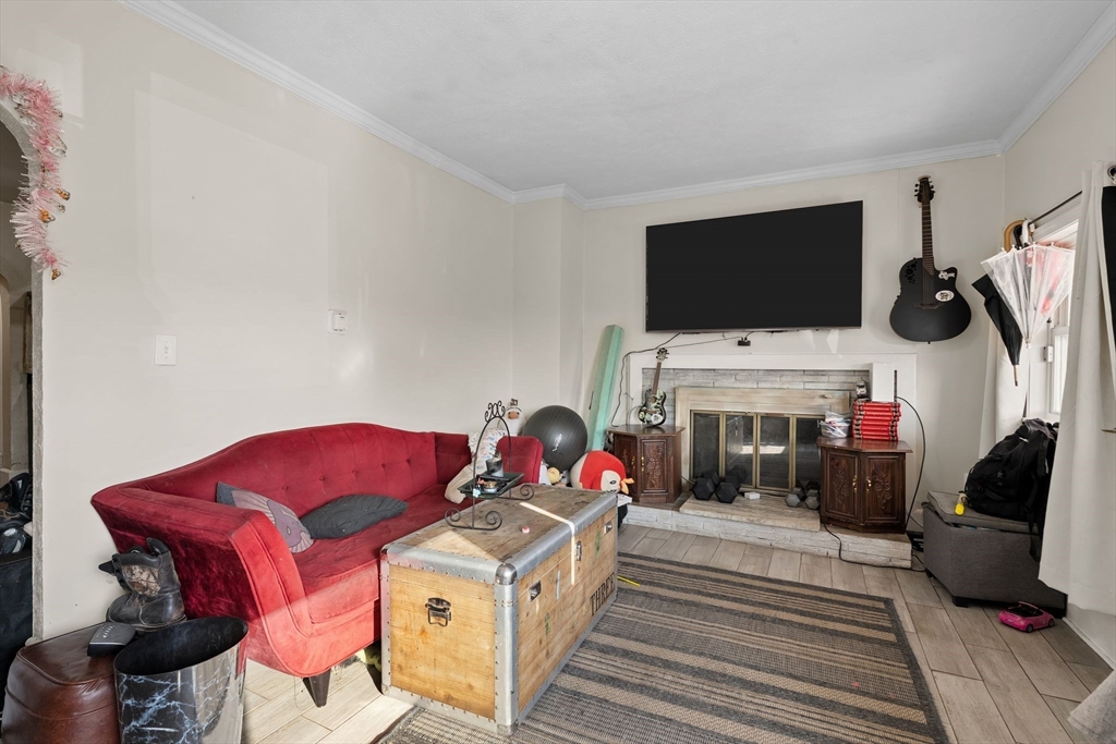 81 Wessagussett Road Weymouth, MA 02191 - Photo 6 of 29