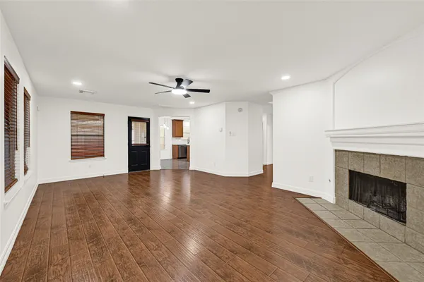 $2,500 | 15911 Breanna Lane, Houston, TX 77049