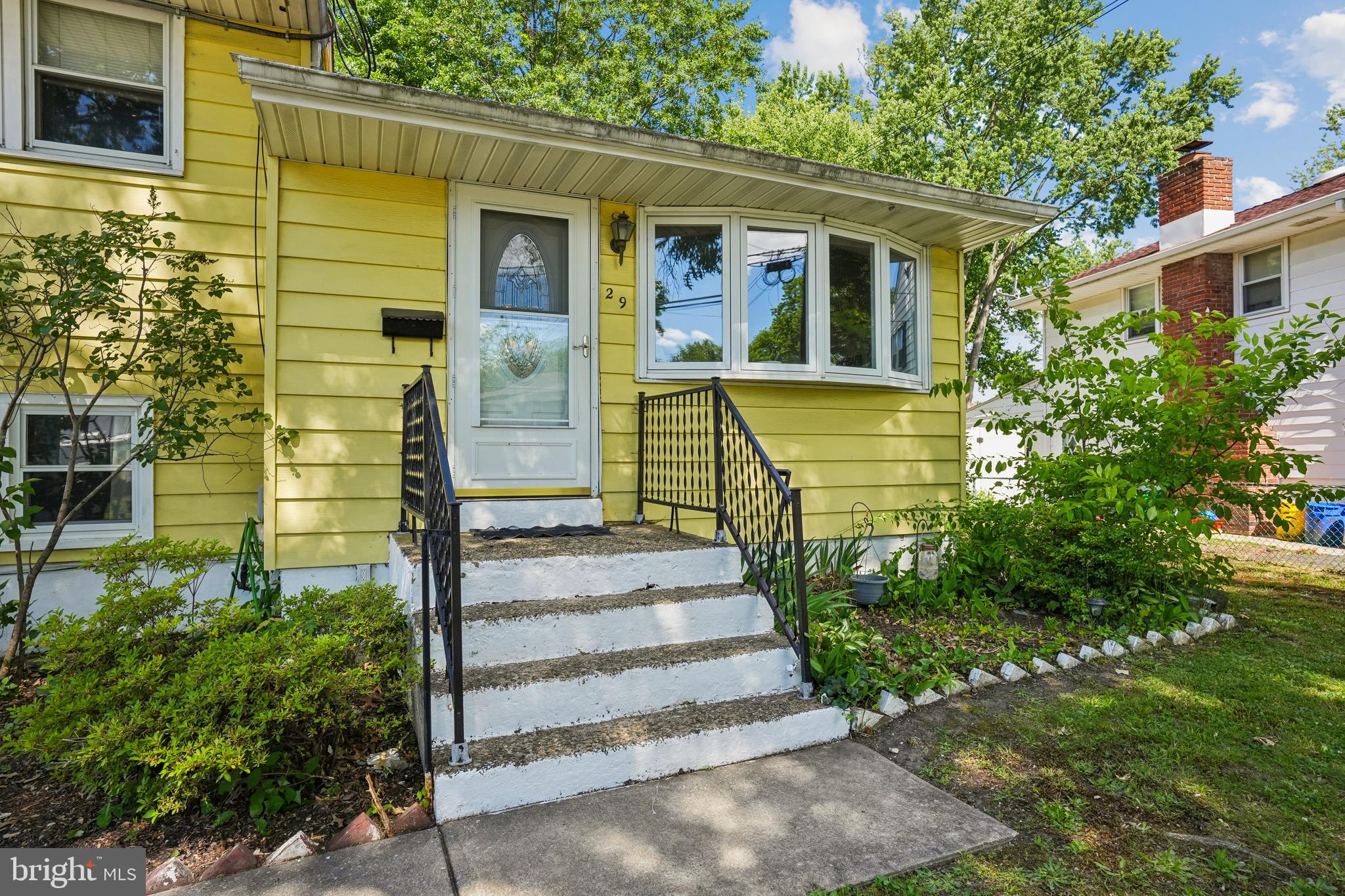 29 Trinity Place Barrington, NJ 08007 - Photo 2 of 26