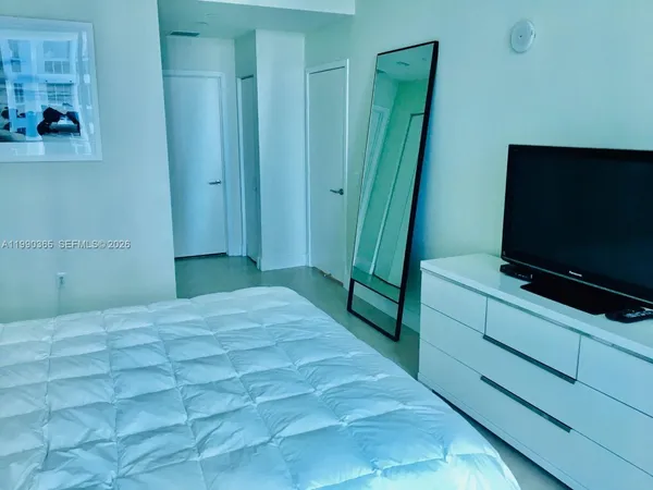$4,500 | 1100 South Miami Avenue, Unit 811, Miami, FL 33130