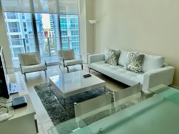 $4,500 | 1100 South Miami Avenue, Unit 811, Miami, FL 33130