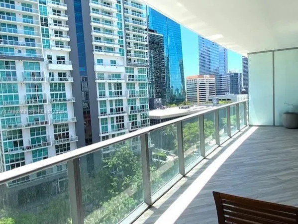 $4,500 | 1100 South Miami Avenue, Unit 811, Miami, FL 33130