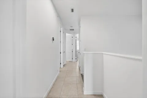 $948,500 | 2900 Northeast 12th Terrace, Unit 25, Oakland Park, FL 33334