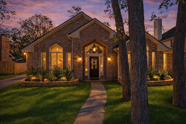$425,000 | 30026 Nanton Drive, Spring, TX 77386