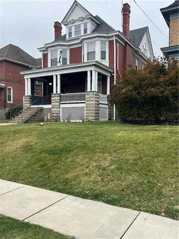 $875 | 208 West College Street, Unit 1A, Canonsburg, PA 15317