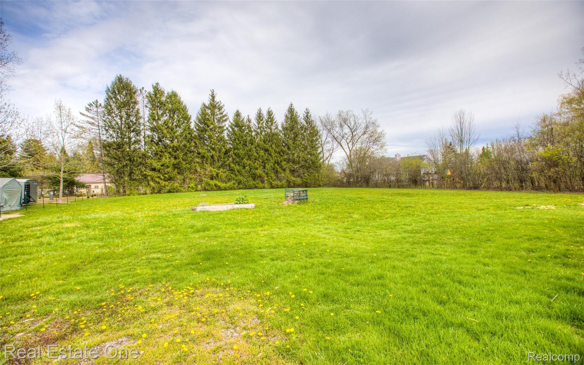 7828 Ridge Road North Canton, MI 48187 - Photo 24 of 28 -3.jpg