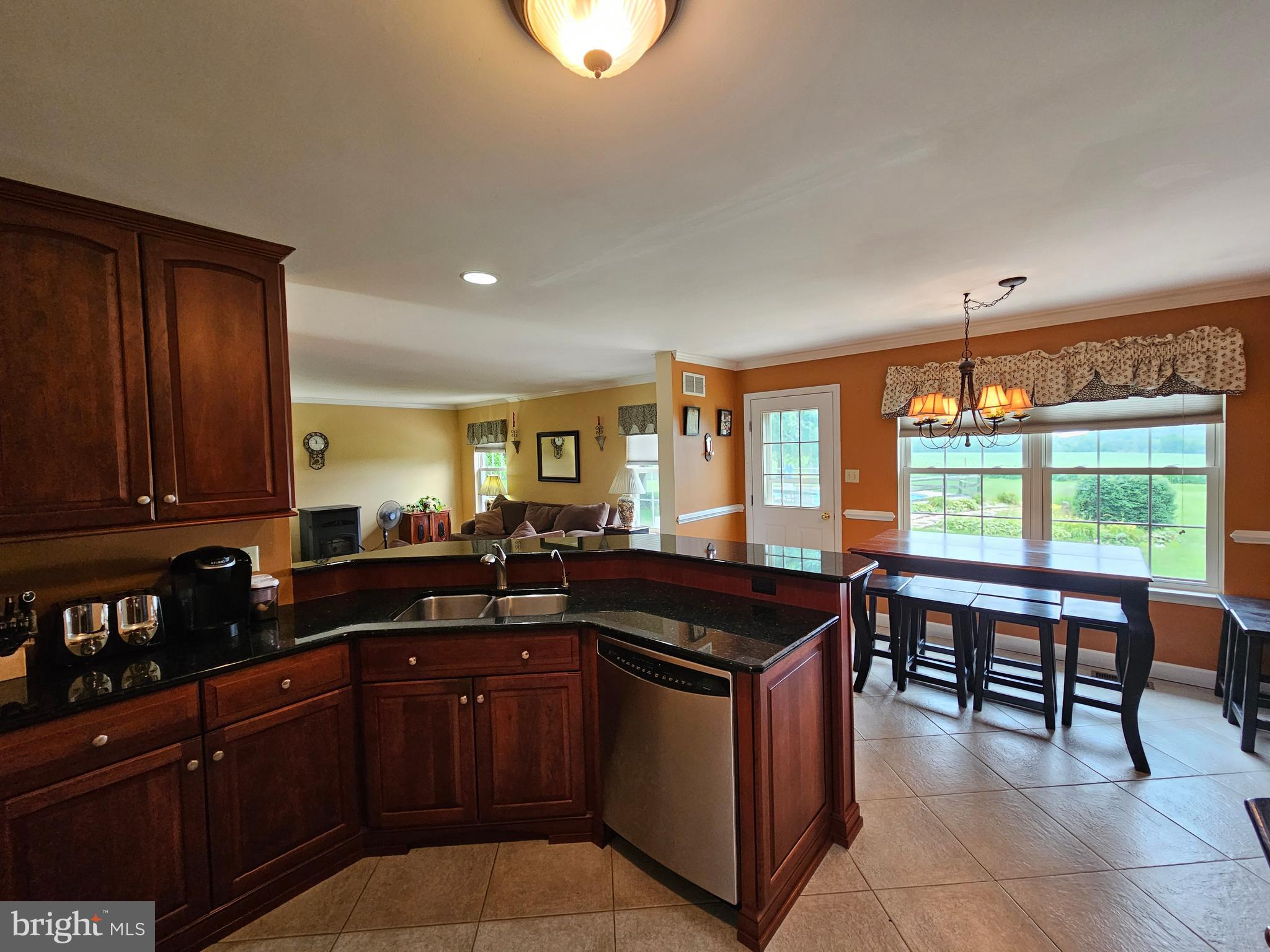 410 Chestnut Tree Road Elverson, PA 19520 - Photo 7 of 41 Gallery Image 7