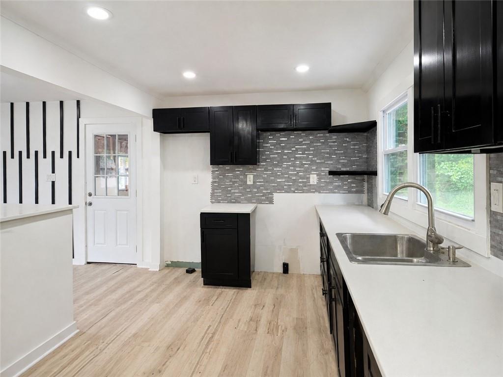 3042 West Peek Road Northwest Atlanta, GA 30318 - Photo 11 of 22 Gallery Image 11