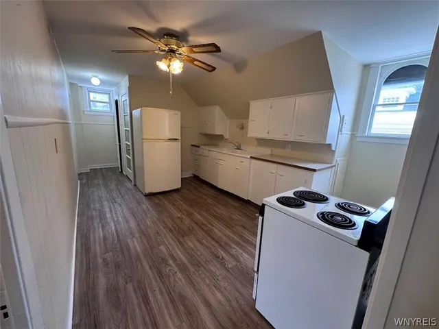 $1,100 | 350 Delaware Street, Unit 2, Tonawanda, NY 14150