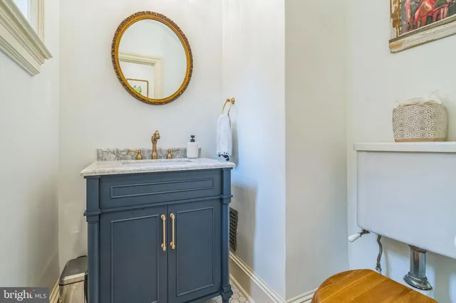 $2,099,000 | 443 Homestead Road, Wayne, PA 19087