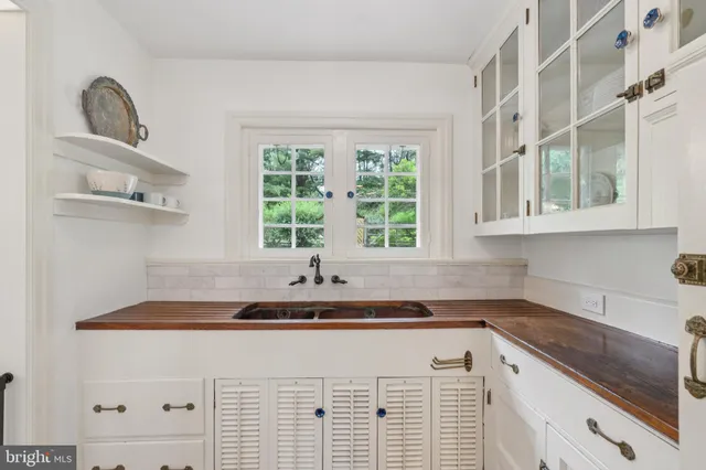 $1,899,000 | 443 Homestead Road, Wayne, PA 19087