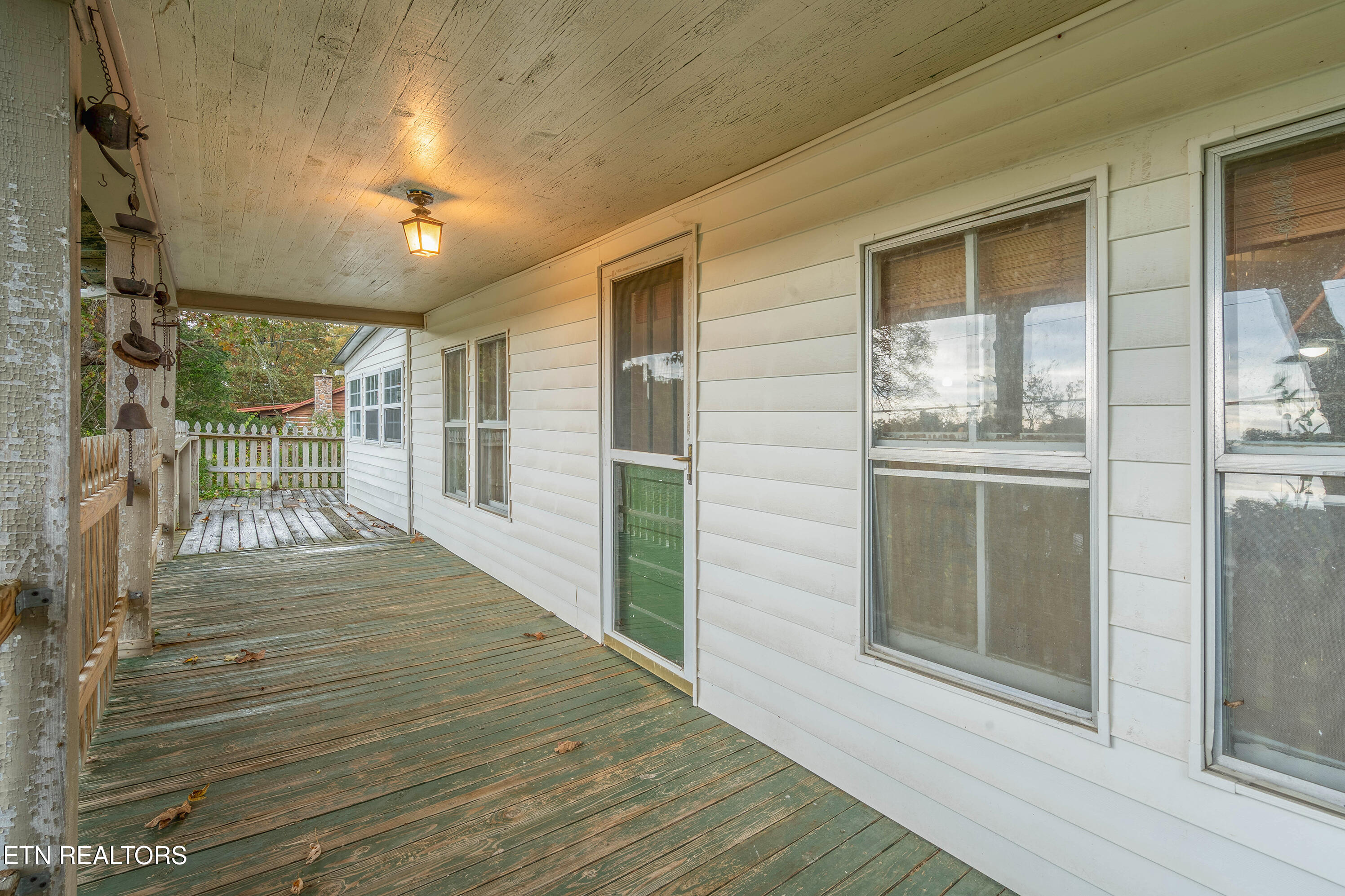 2519 Maples Branch Road Sevierville, TN 37876 - Photo 23 of 28 Porch