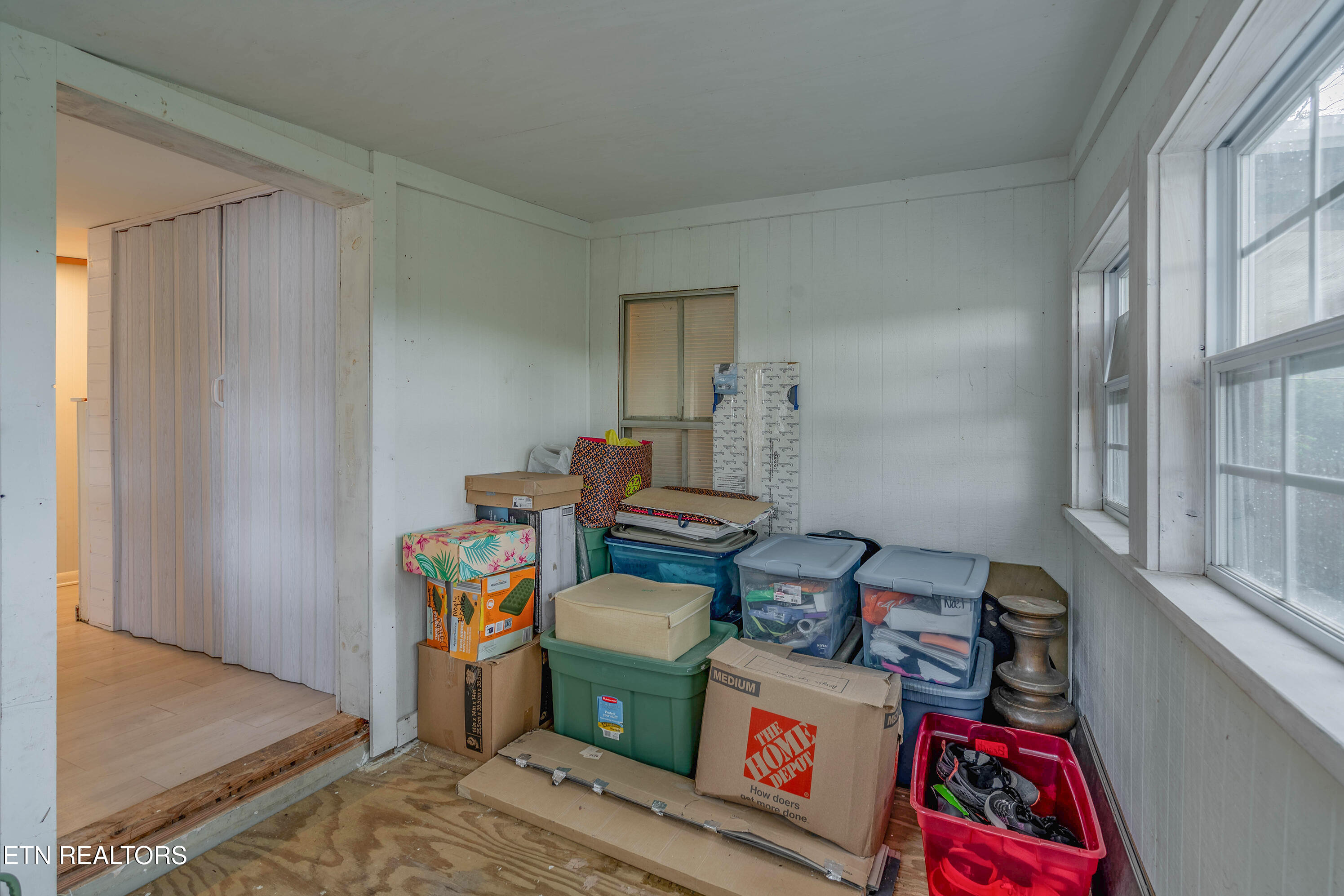 2519 Maples Branch Road Sevierville, TN 37876 - Photo 10 of 28 Sunroom