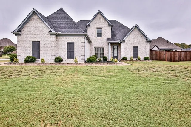 $448,900 | 225 Country Brook Drive, Oakland, TN 38060