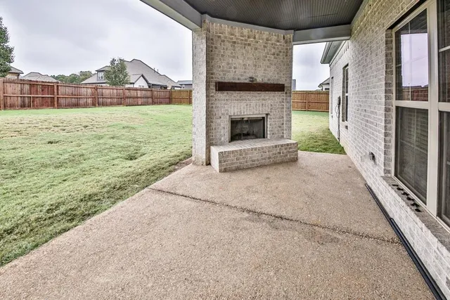 a house view with a garden space