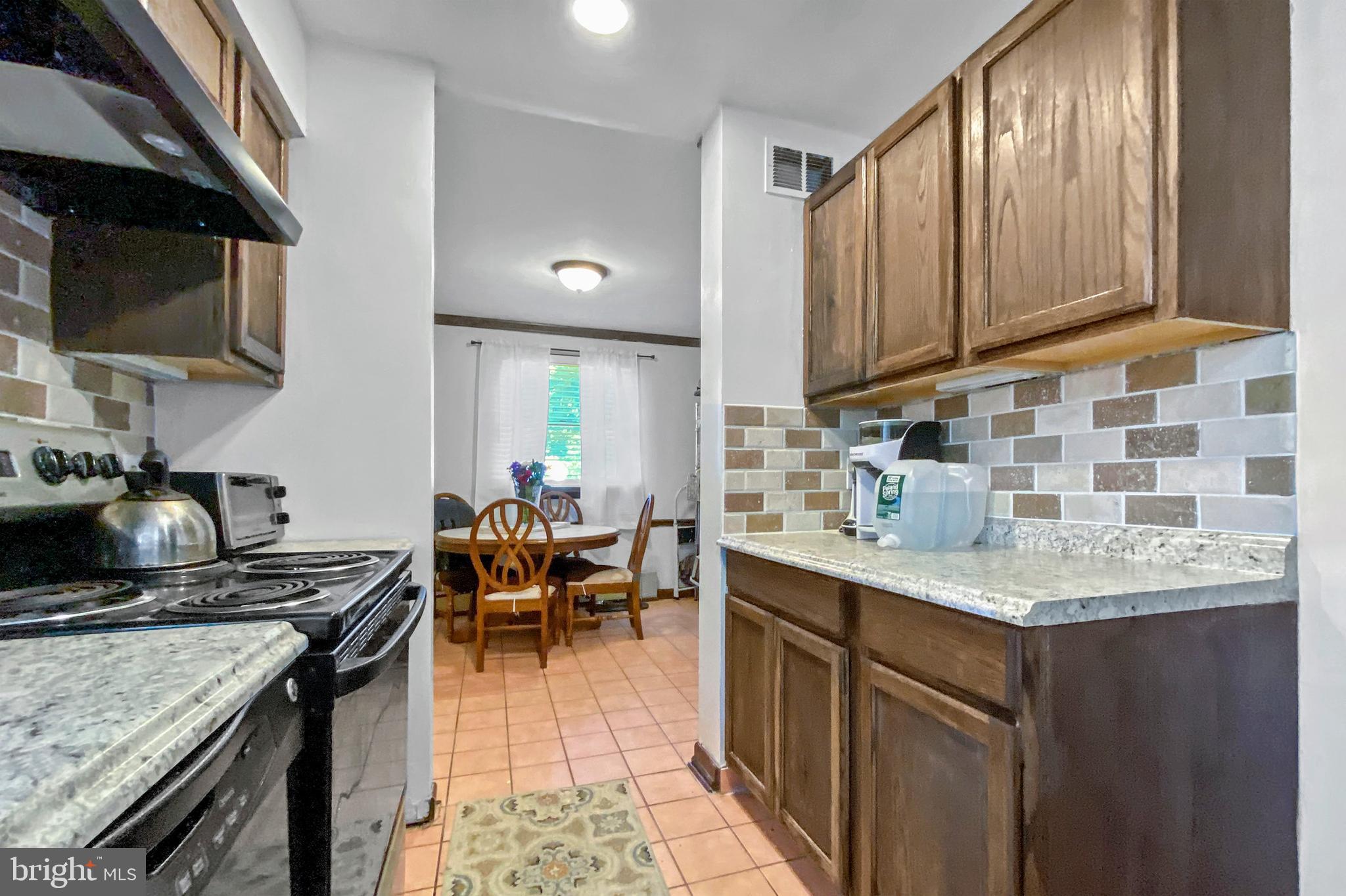 478 Rively Avenue Collingdale, PA 19023 - Photo 14 of 50 1st fl kitchen