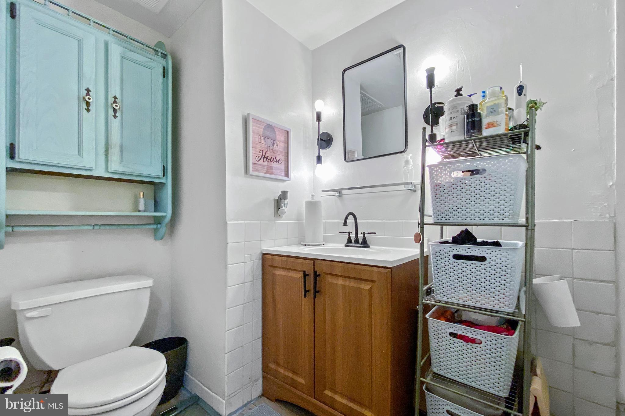 478 Rively Avenue Collingdale, PA 19023 - Photo 27 of 50 1st fl bathroom