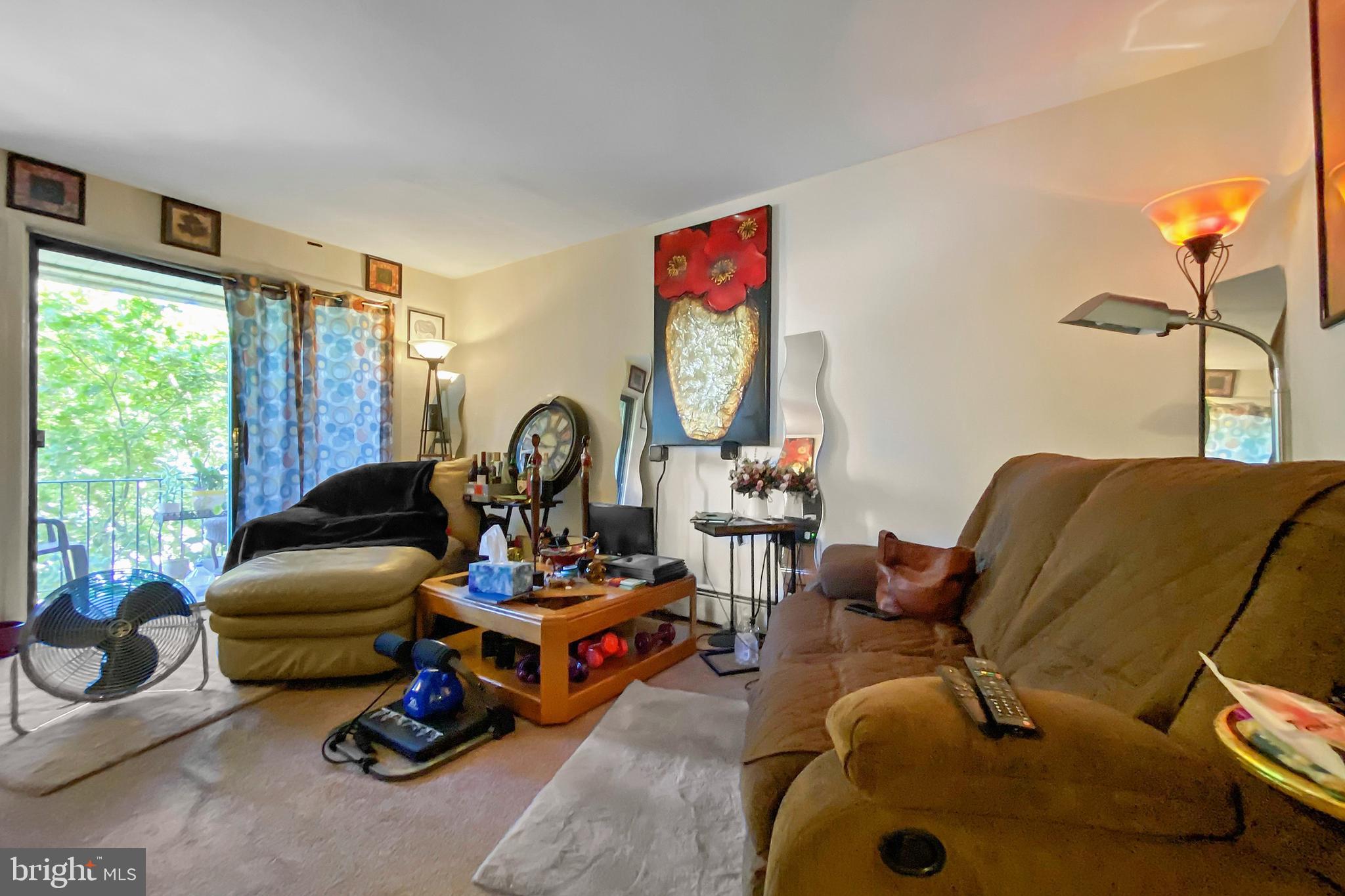 478 Rively Avenue Collingdale, PA 19023 - Photo 38 of 50 2nd fl living room