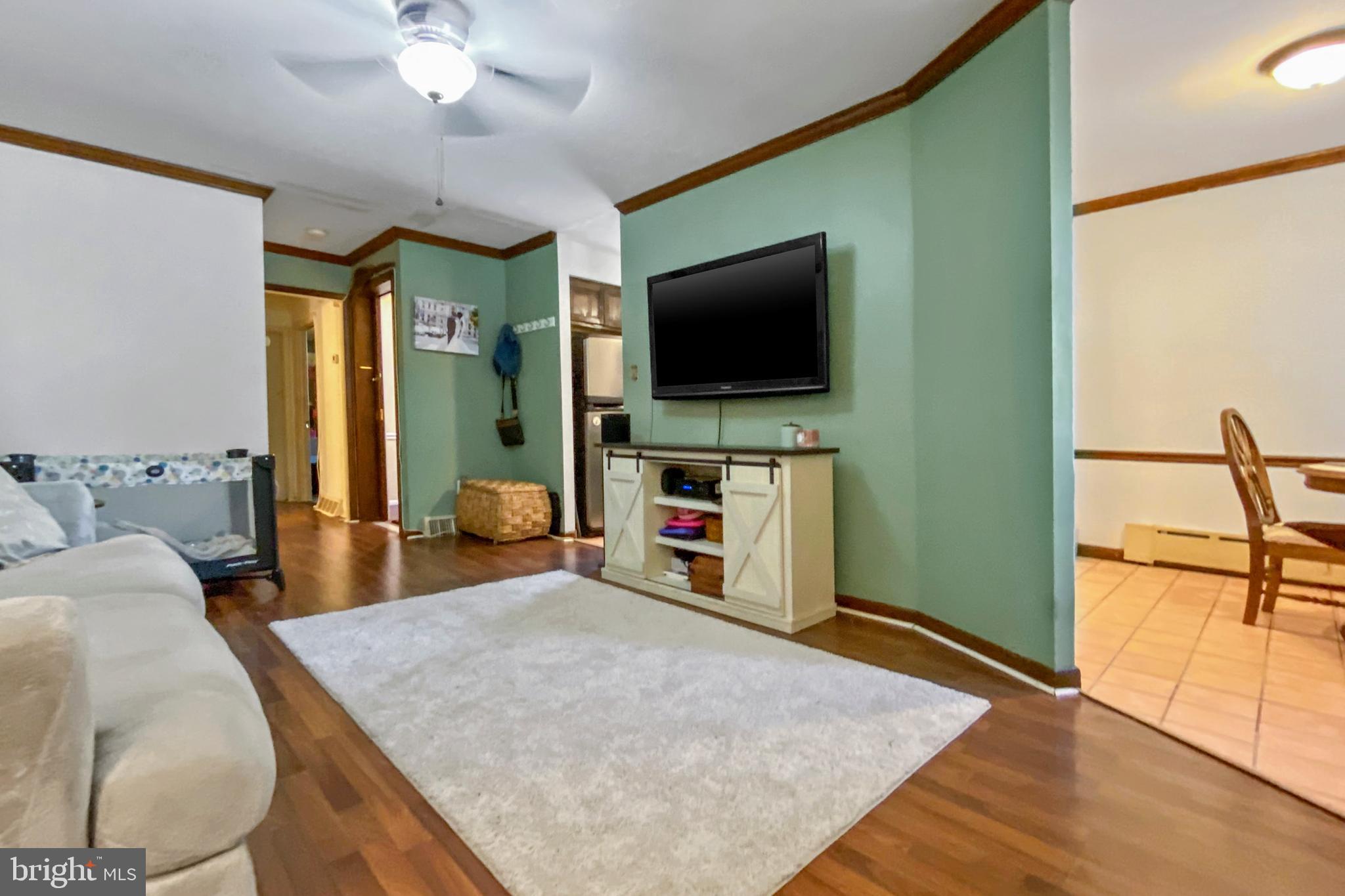 478 Rively Avenue Collingdale, PA 19023 - Photo 7 of 50 1st fl living room