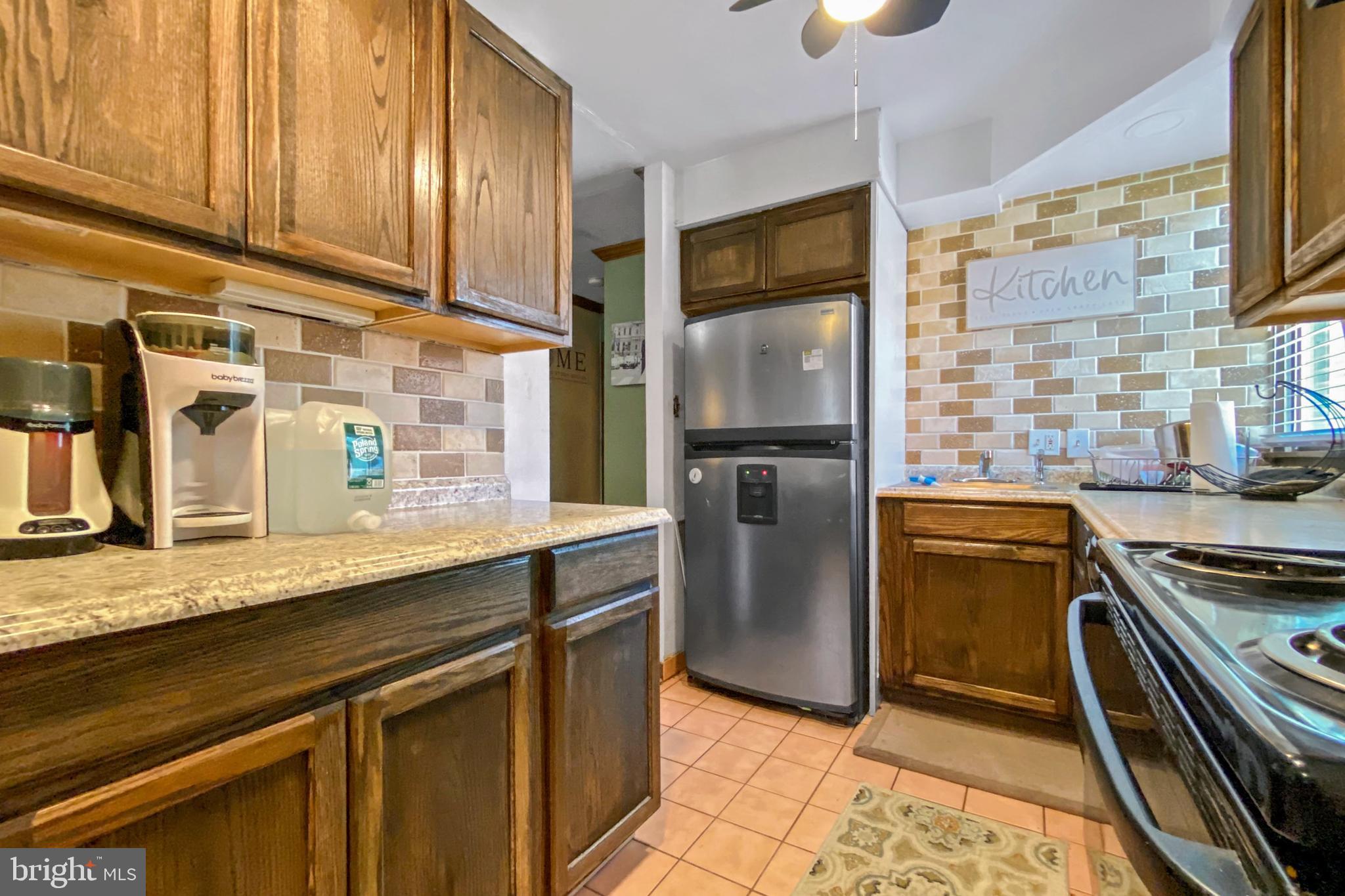 478 Rively Avenue Collingdale, PA 19023 - Photo 10 of 50 1st fl kitchen