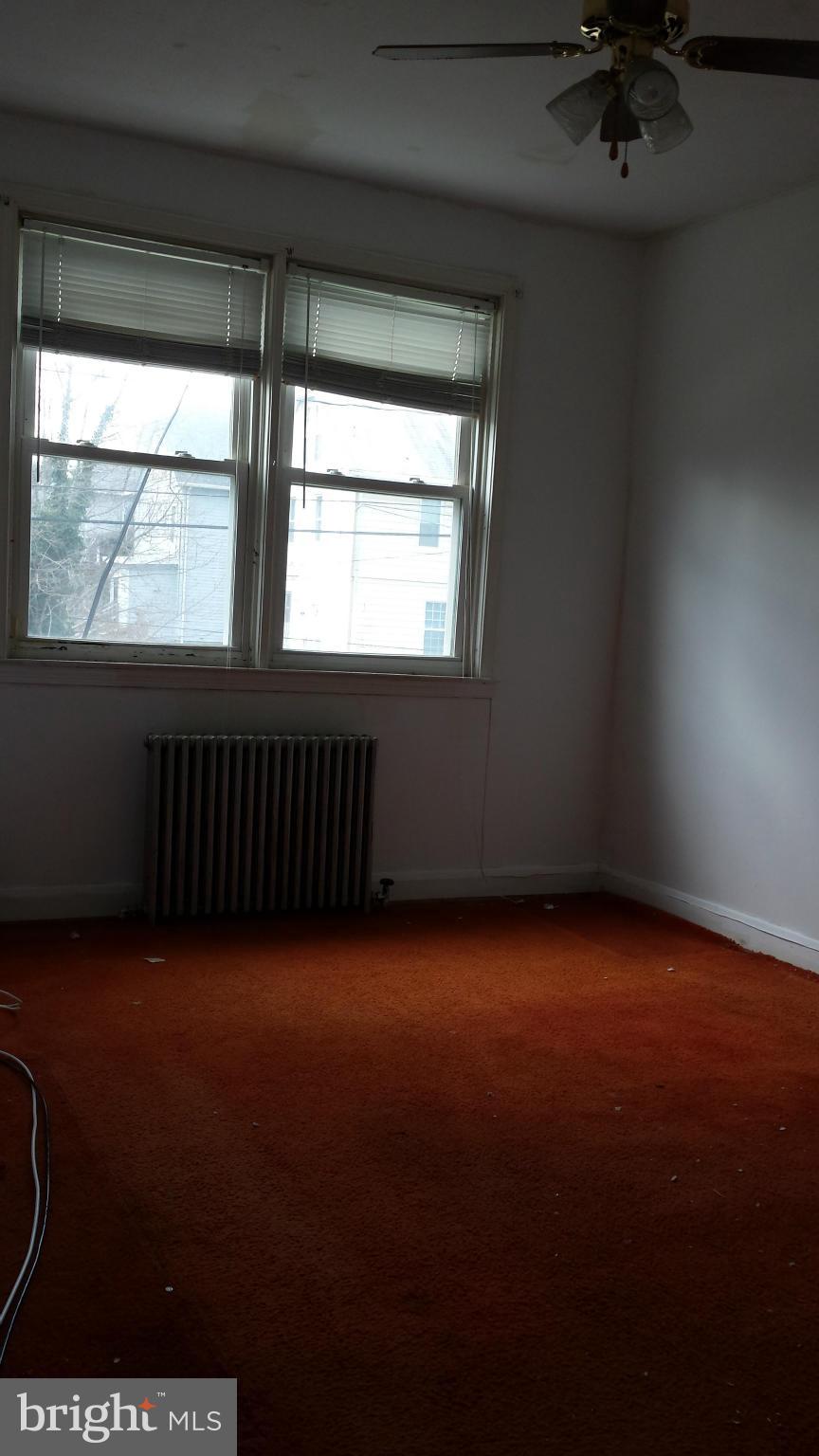 918 Wicklow Road Baltimore, MD 21229 - Photo 7 of 14 Bedroom