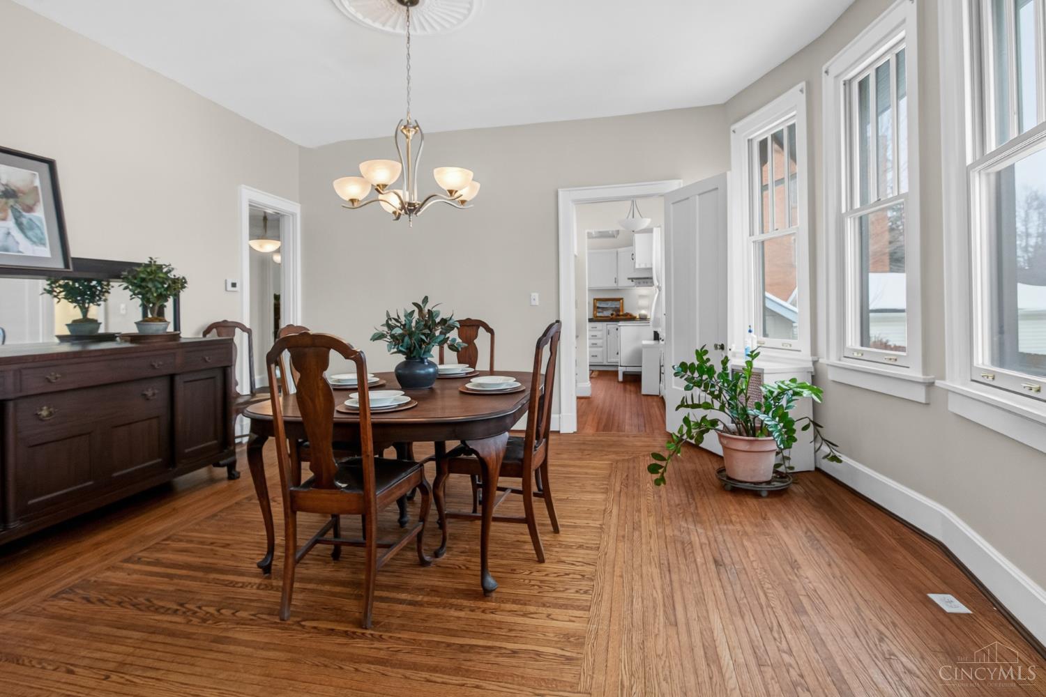 2872 Madison Road Cincinnati, OH 45209 - Photo 6 of 50 Gallery Image 6