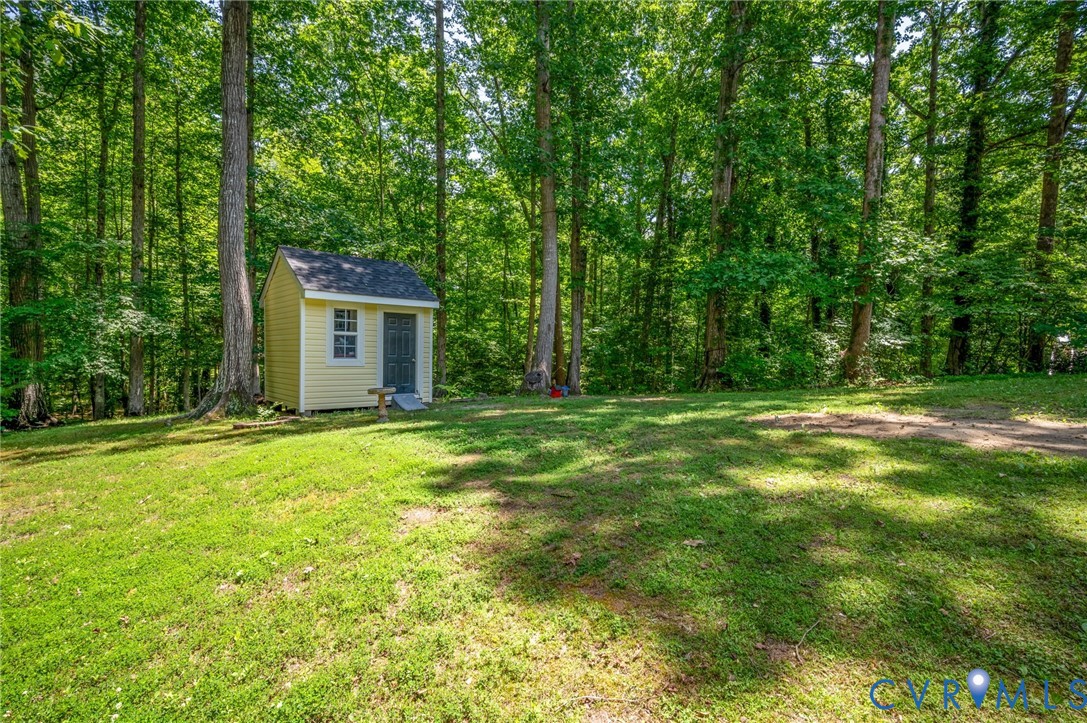 4820 Cedar Cliff Road Chester, VA 23831 - Photo 11 of 41