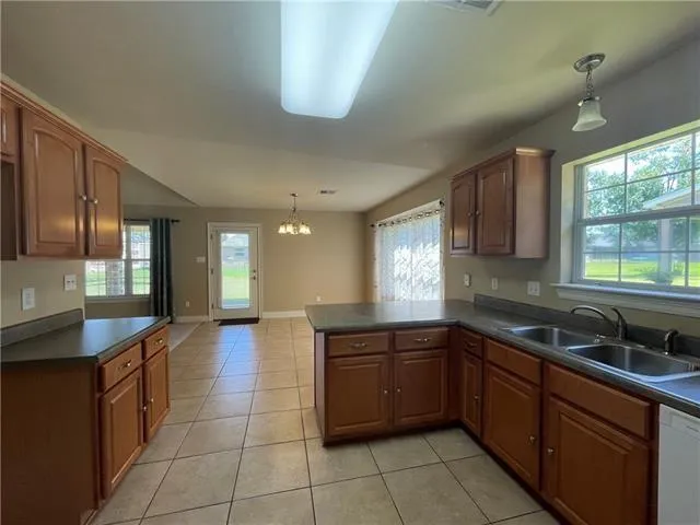 $1,950 | 131 Bayou Estates South, Des Allemands, LA 70030