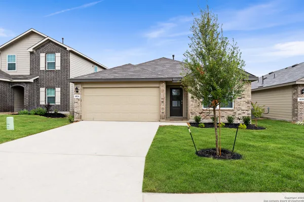 $1,950 | 4834 Paluxy Trail, San Antonio, TX 78253
