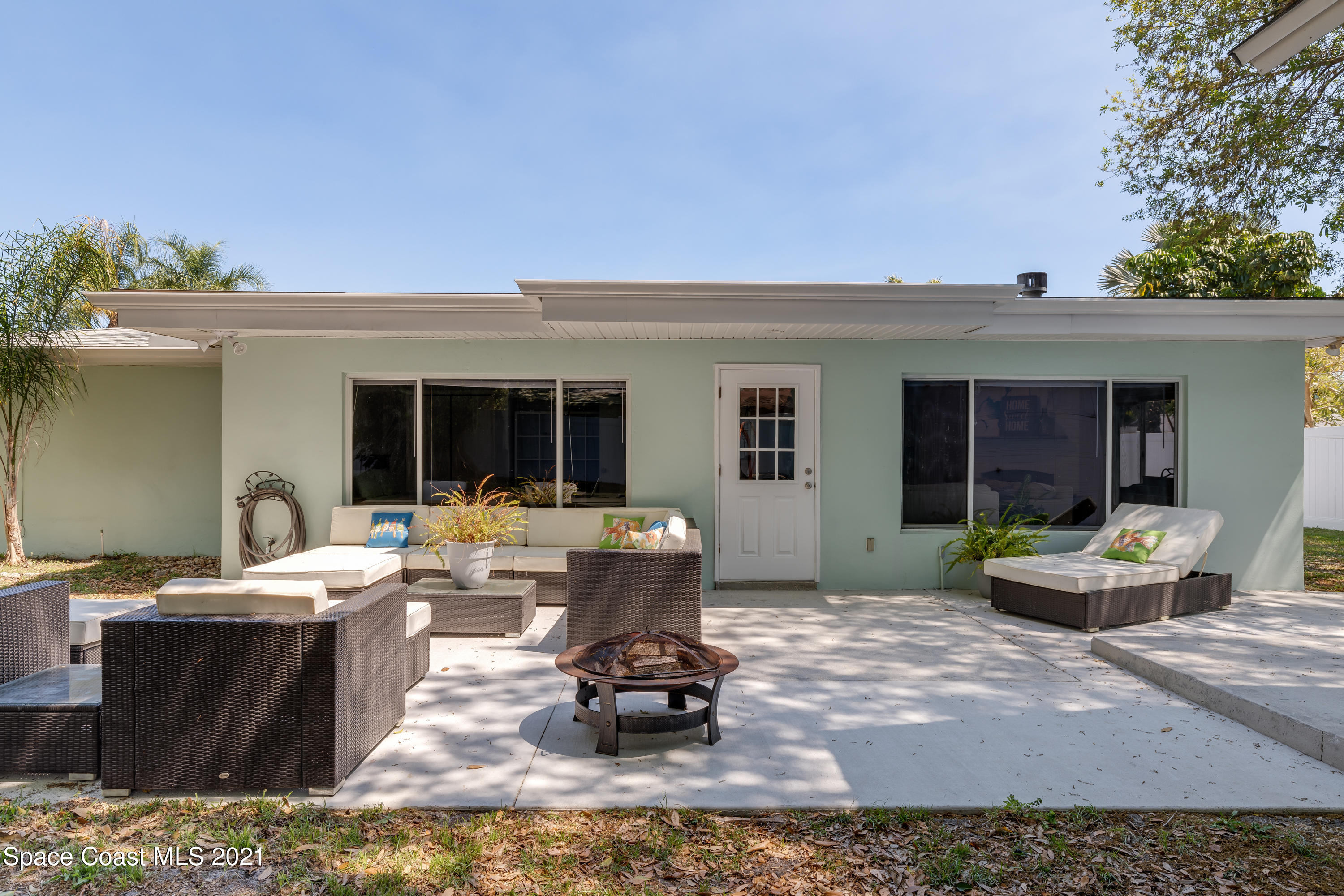 1168 Cromey Road Northeast Palm Bay, FL 32905 - Photo 22 of 29 252A0406-Edit