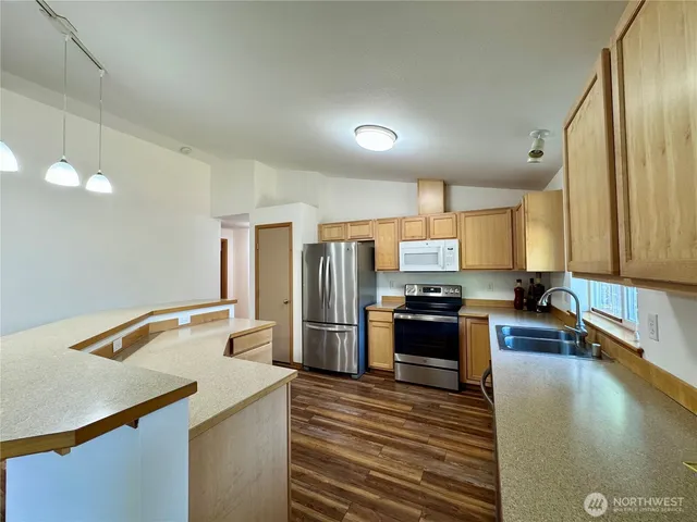 $638,000 | 29311 Rocky Shore Lane Northeast, Poulsbo, WA 98370