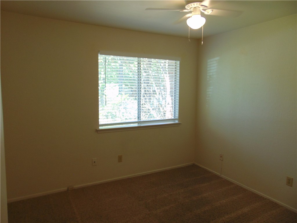 9213 Independence Loop Austin, TX 78748 - Photo 12 of 20