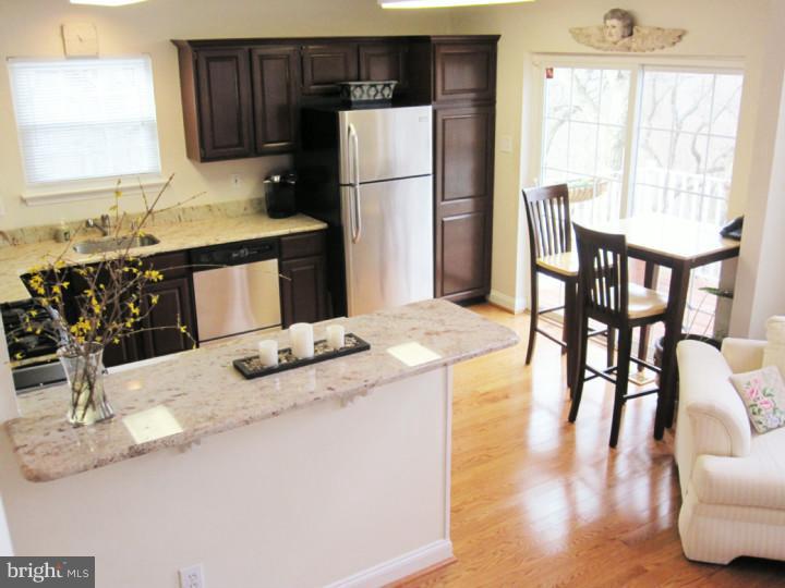 94 Lemonton Way Radnor, PA 19087 - Photo 7 of 21 Kitchen