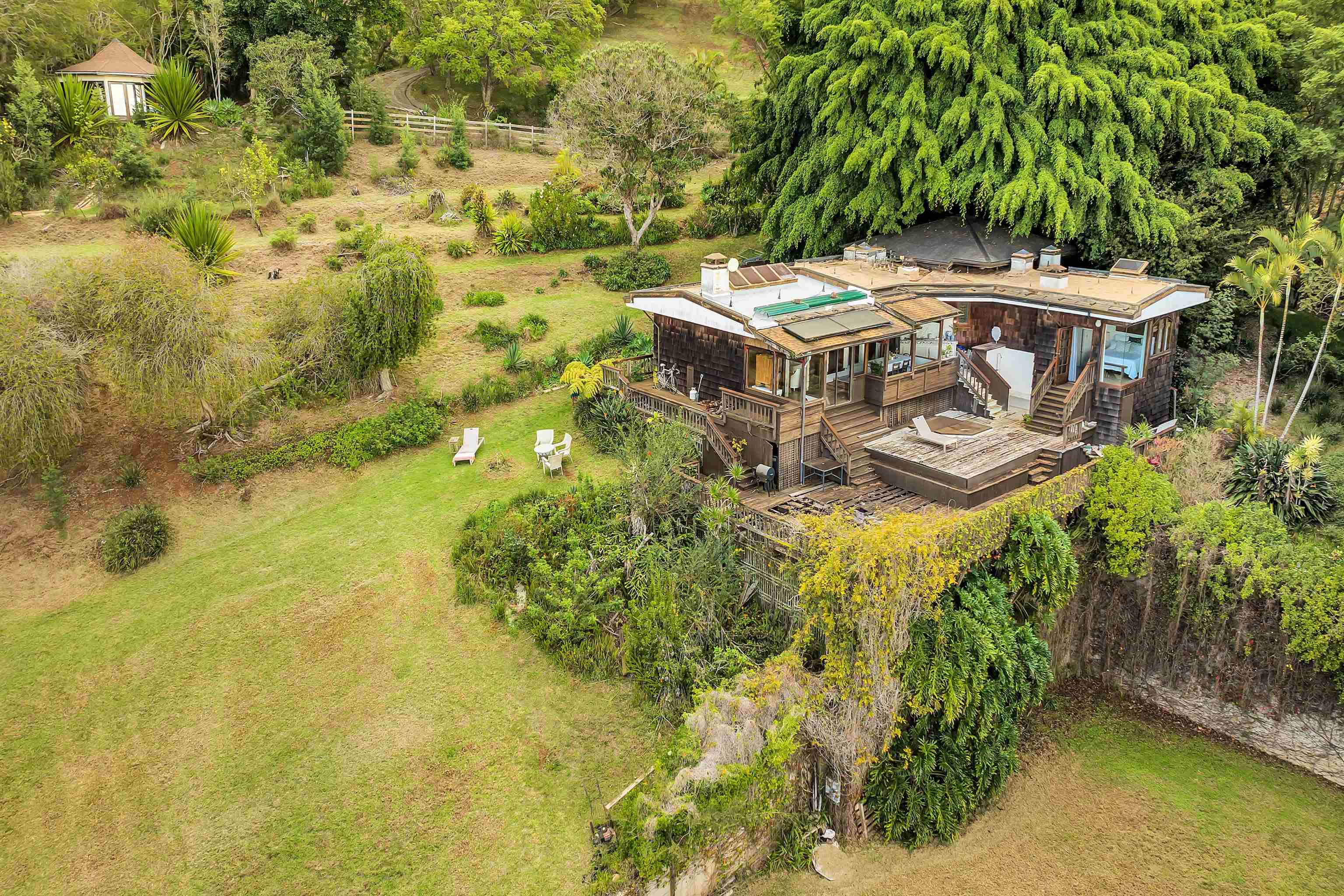 1854 Olinda Road Makawao, HI 96768 - Photo 19 of 26 a view of a yard with swimming pool